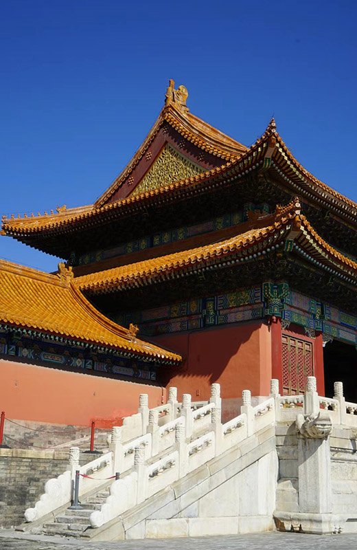 the traditional chinese wooden architecture in the palace