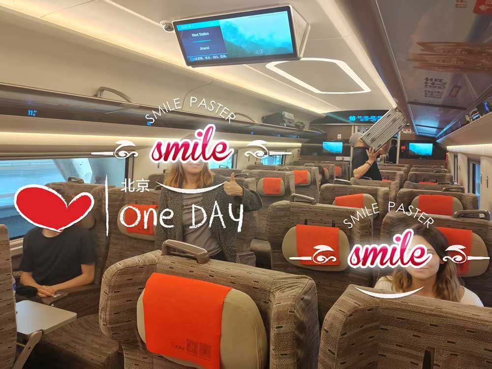 Luggage on China high speed trains